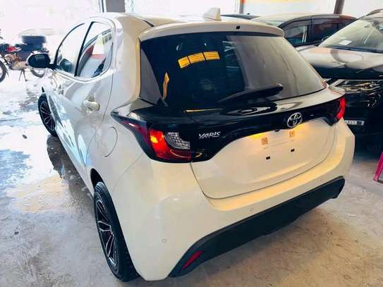 TOYOTA YARIS 2019 WHITE image 9