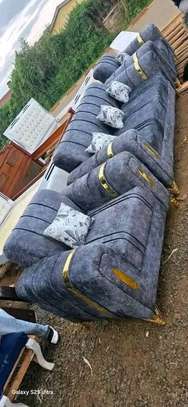 Quality 5 seater sofaset image 2