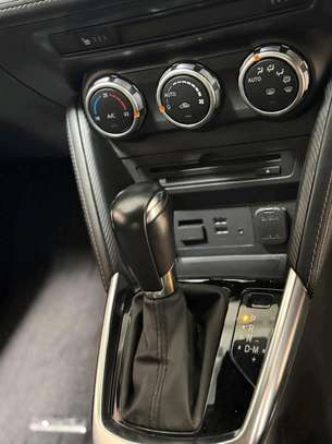 Mazda demio diesel XDL image 4