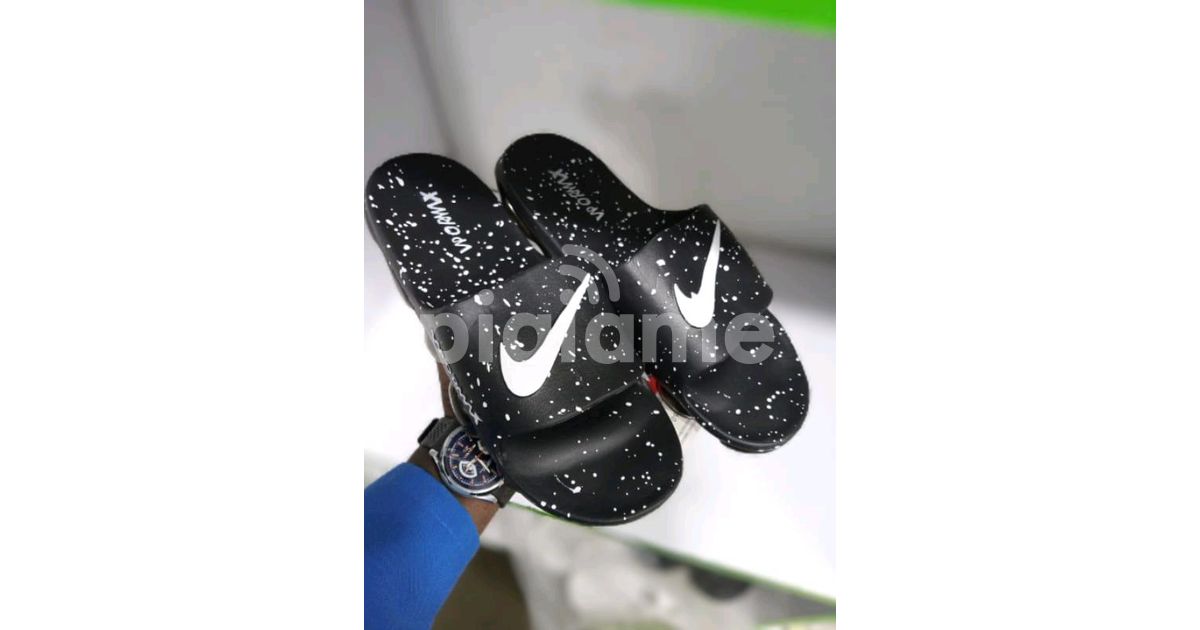 Nike Vapormax Slides 40 To 45 Ksh.1600 in Nairobi CBD PigiaMe