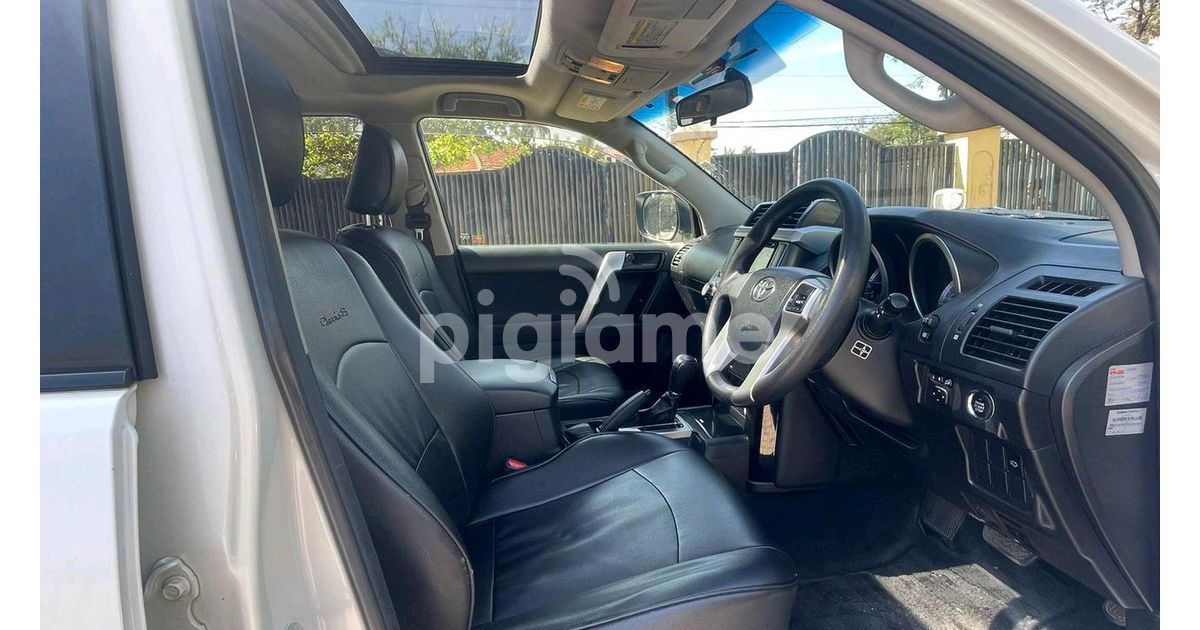 Toyota Prado Sunroof 7 Seater in Mombasa PigiaMe