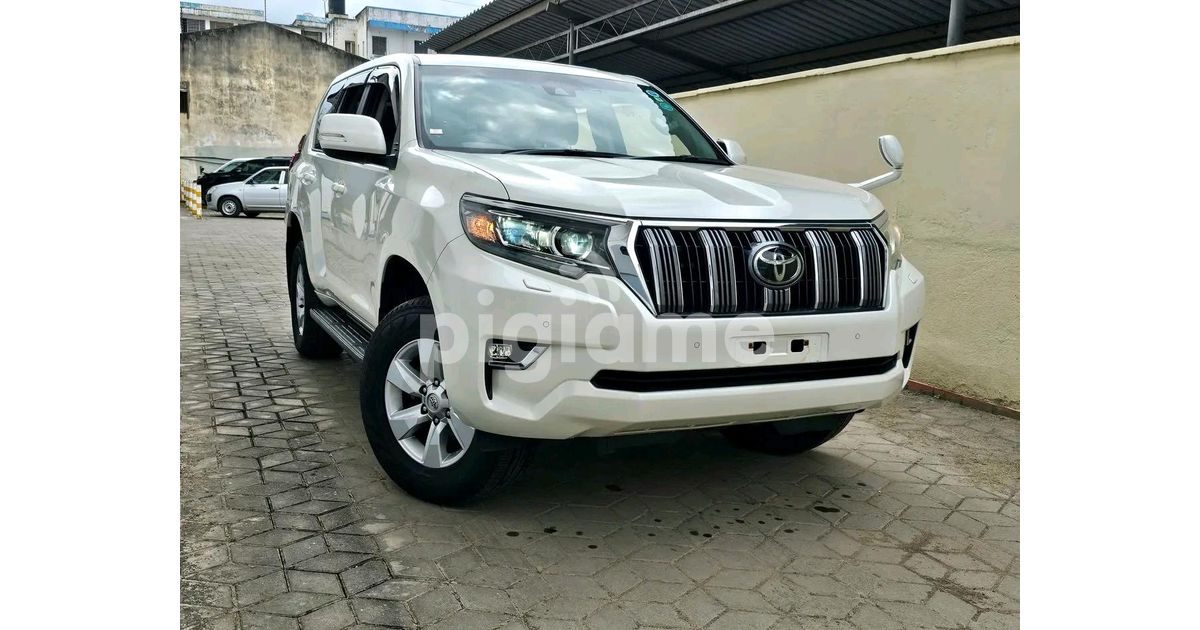 Toyota Land Cruiser Prado Tx Petrol 2018 in Mombasa PigiaMe