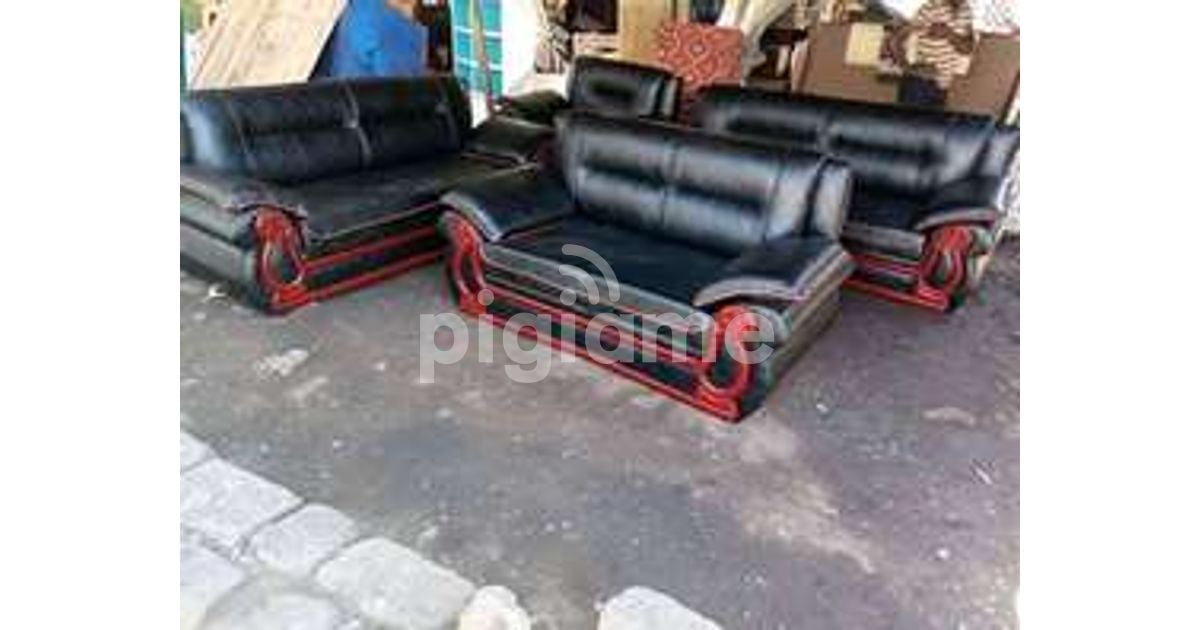Kangaroo SofasLeather/Fabric 57 Seaters in Gikomba PigiaMe