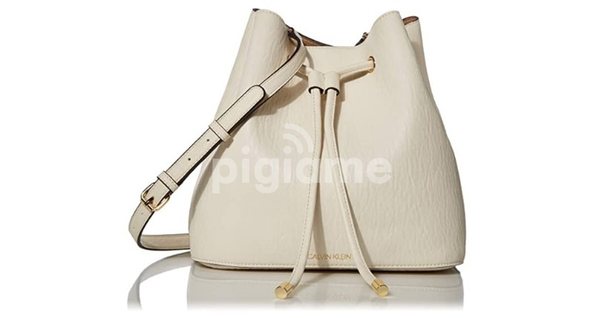 Calvin klein sonoma bucket bag hot sale