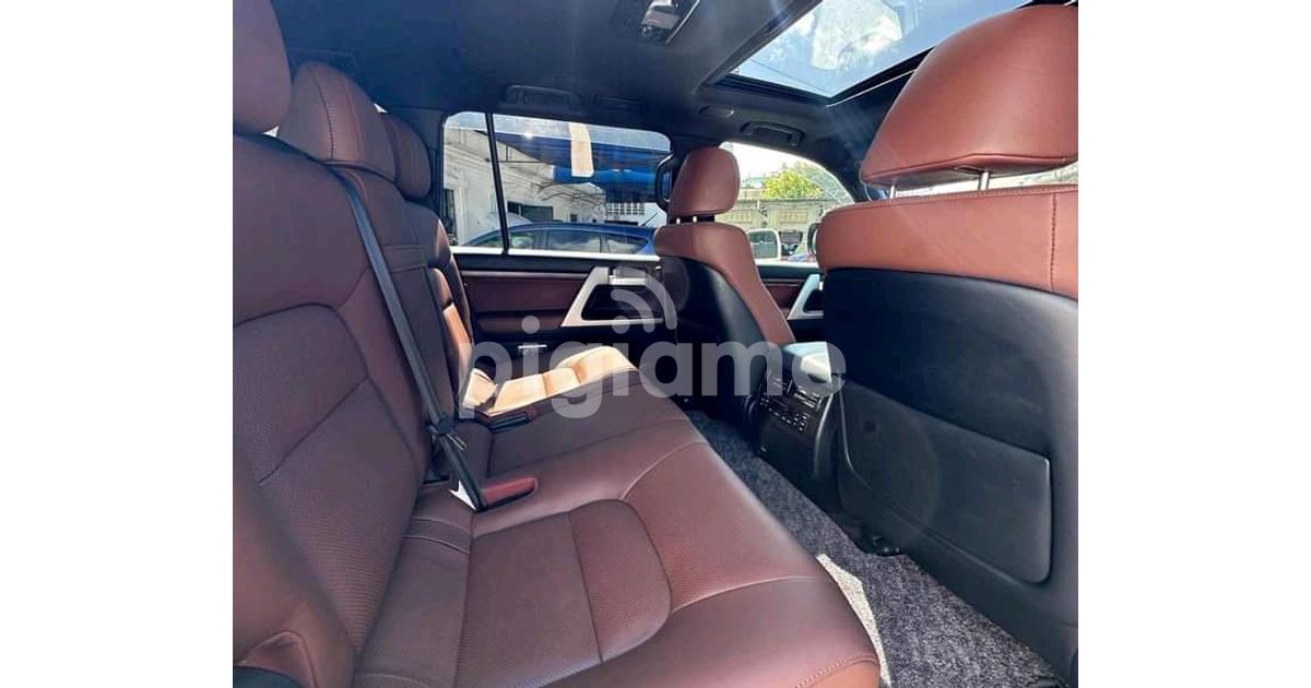 Toyota Land Cruiser Prado V8 2016 Model. in Mombasa | PigiaMe