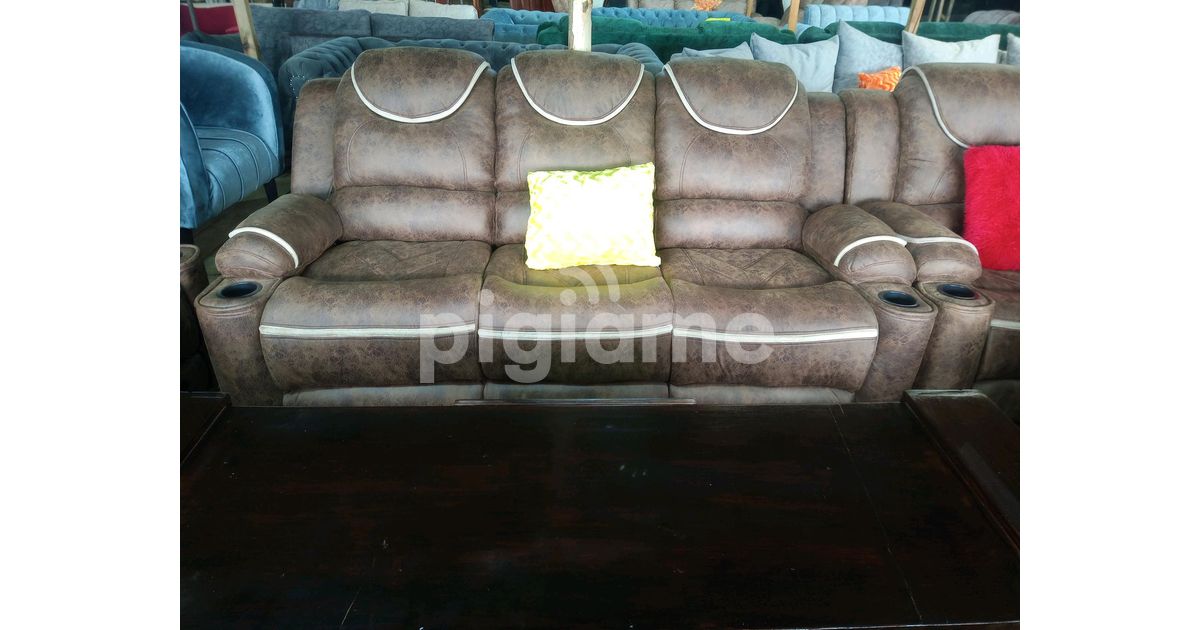 Recliner Sofa In Nairobi in Kahawa Sukari, Engen PigiaMe