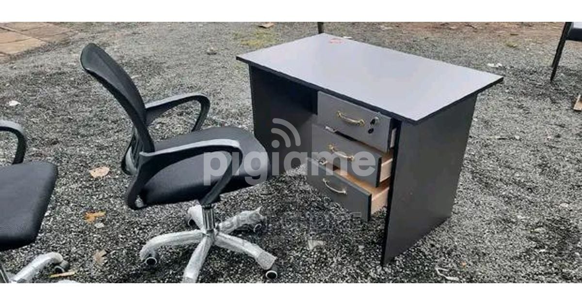 Adjustable Chair With Wheels And A Wooden Home Office