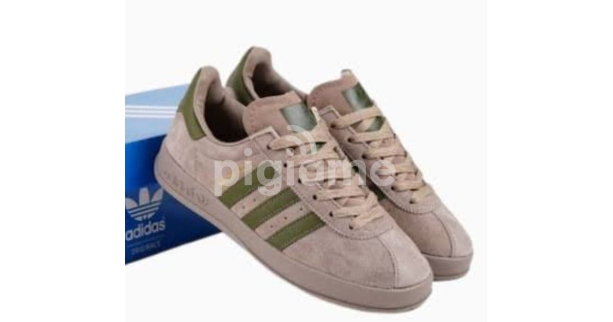 Adidas clearance broomfield khaki