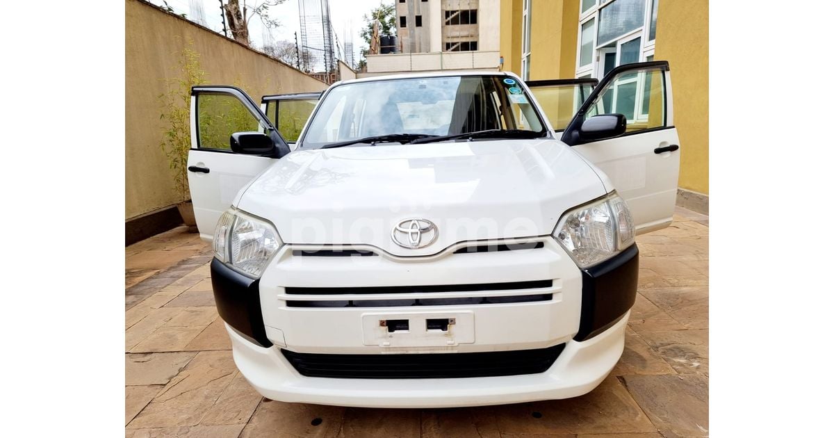 Toyota Suceed 2017 in Nairobi | PigiaMe