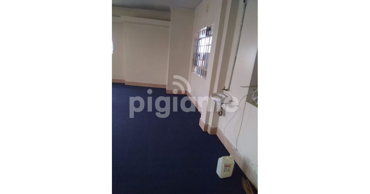Smart Durable Wall To Wall Carpet in Nairobi CBD, Luthuli Avenue PigiaMe