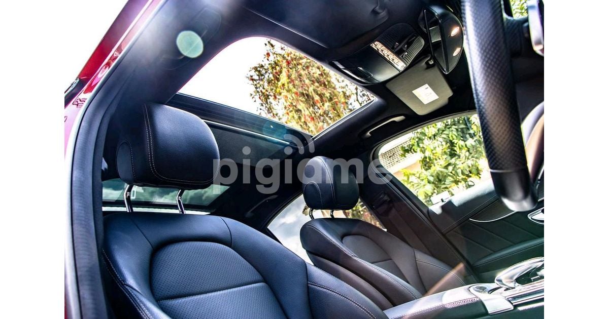 2016 Mercedes Benz C200 Sunroof in Nairobi PigiaMe