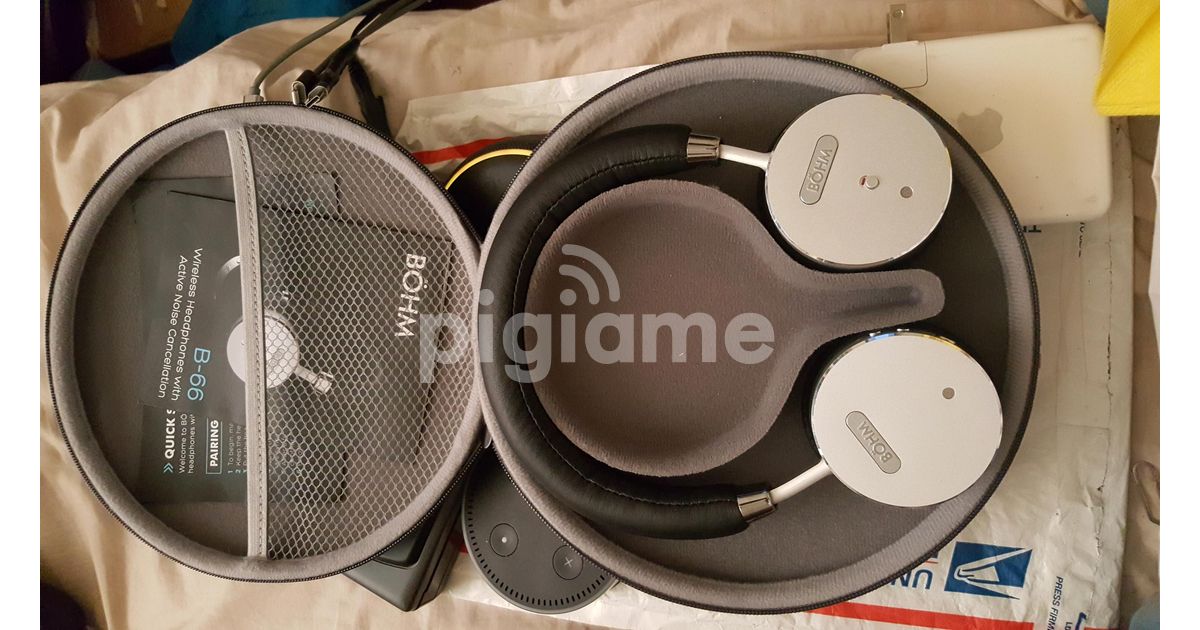 Bohm B66 Headphone in Zimmerman Base PigiaMe