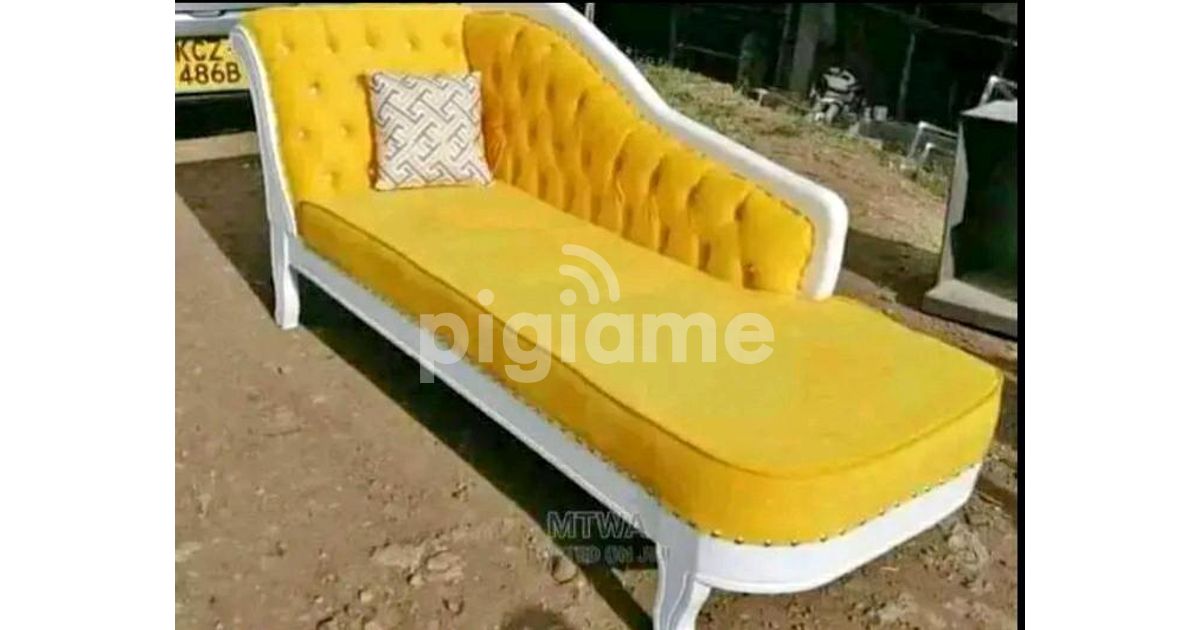 Elegant Yellow 3Seater Chesterfield Sofa Bed in Ngara PigiaMe