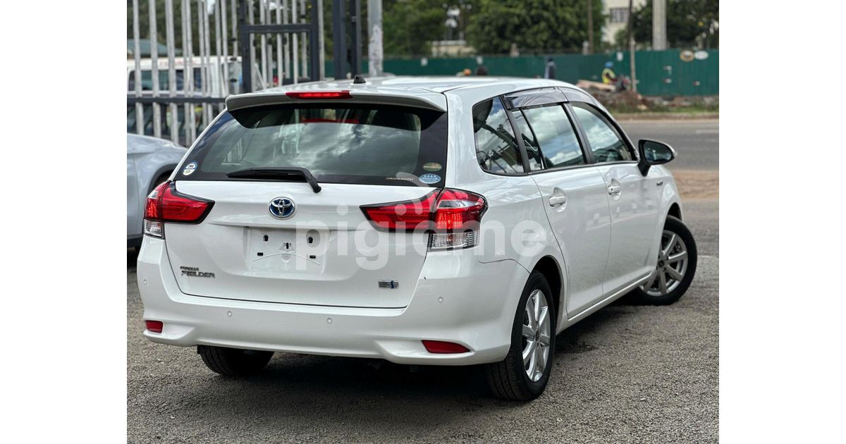 Toyota Fielder Hybrid Pearl White Color 2018 Model. in Mombasa | PigiaMe