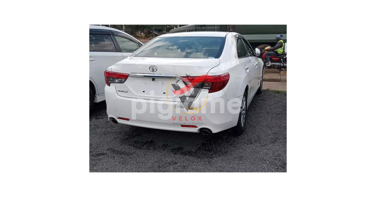 Toyota Mark X For Hire in JKIA PigiaMe