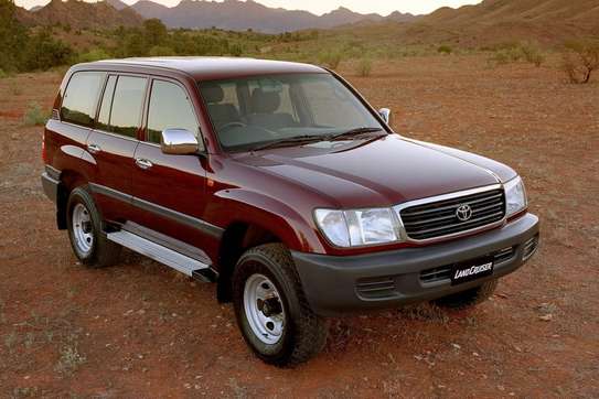 Land Cruisers and Nissan Patrols for Rent with Driver image 2
