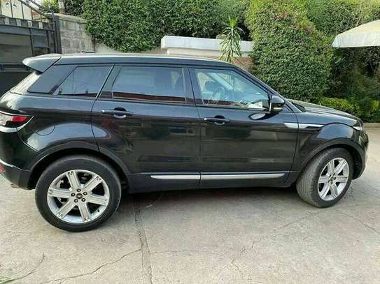 2013 Model Land Rover Evoque - 9-Speed-Automatic image 3