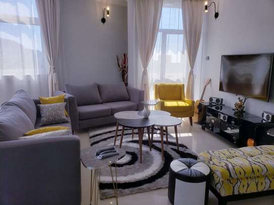 Luxury Apartment at British Embacy image 7