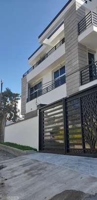 MODERN HOUSE FOR SALE @ CMC image 2
