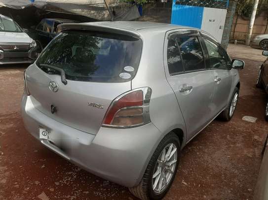 2007 - Yaris compact ( up to 400k bank loan possibility) image 5