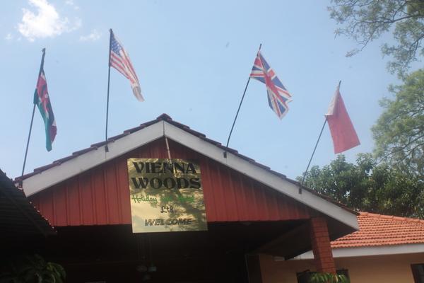 VIENNA WOODS HOLIDAY INN LIMITED