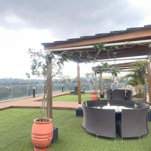 Westlands 2 bedrooms fully furnished apartment for rent with the following features 
-Well lit living room opening to a French balcony overlooking unobstructed views 
-Spacious both en-suite bedrooms 
-Modern fitted kitchen 
-Guest clock room
-Rooftop open terrace with good views 
-Infinity swimming pool 
-Gym 
-lifts 
-Backup generator 
-Ample parking 
Rent 230k