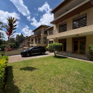 Step into a new standard of urban luxury where modern design meets everydays comfort in one of Nairobi’s most sought after neighbourhoods. Exclusively ultra modern spacious 5bedrooms all en-suite townhouse for rent in the heart of Lavington close to Lavington Mall offering contemporary comfort and generous spaces ideal for modern family living.
Key Features 
- Expansive bright living room
- Separate dining room
- Spacious fitted kitchen with pantry 
- Domestic staff quarter 
- Dedicated laundry area 
- Private garden 
- Video intercom provision 
- Solar water heating 
- Borehole and City council water supply
- Full backup generator 
- Ample parking
- CCTV and 24/7 manned security
Asking price Kes 400k