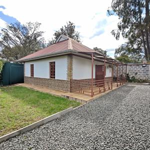 📌 Karen 
2 Bedroom Cottage To Let in Karen 

Guide Rent KSHS.80,000/-

Features:
✅Lounge 
✅Open kitchen 
✅Modern finish 
✅Seperate Toilet & Bathroom 
✅Private garden 
✅Borehole
✅Semi-Gated community
✅Security 24/7
✅Easily accessible 
✅Close to amenities 
✅Ideal for a couple/single person