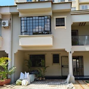 🏡 NEWLY REFURBISHED 4-BEDROOM TOWNHOUSE + DSQ | WESTLANDS

✨ Modern Executive Living in the Heart of Westlands

Welcome to a beautifully refurbished 4-bedroom townhouse with DSQ, tucked away in an exclusive gated community of only 8 homes.

Designed for families who value space, privacy, security and convenience, this home combines elegant modern interiors with an exceptional Westlands location.

✨ PROPERTY FEATURES

• Spacious living room with modern open-plan kitchen
• Fitted microwave & oven
• Separate pantry
• Additional second kitchen
• Guest cloakroom
• Spacious entrance lobby
• 4 generously sized bedrooms
• Modern fittings throughout
• Family room with impressive high ceilings
• Balconies in all bedrooms
• Expansive master bedroom with a large private outdoor relaxation area
• DSQ
• Solar water heating
• Inverter backup power

🔐 EXCLUSIVE COMMUNITY

• Secure gated community of only 8 units
• Peaceful and private setting
• Ample convenience for family living

📍 PRIME WESTLANDS LOCATION

🚶🏽‍♀️ Walking distance to Westgate Mall & Sarit Centre
🏫 Close to leading international schools
🌿 Easy access to Karura Forest
🌍 Convenient access to the UN Complex & Gigiri
🚗 Easy connectivity to Westlands CBD, Nairobi CBD & the Expressway

💰 RENT: KSh 400,000 PER MONTH
Inclusive of service charge

📅 Available immediately

A rare opportunity to enjoy townhouse living with the convenience of being at the centre of Westlands.

📞 For viewings & enquiries:
+254 798 291 660 — Carolina Carlz