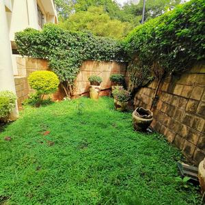 Spring Valley

 4 Bedroom Townhouse

Located in the tranquil and highly sought-after neighborhood of Spring Valley, this charming 4-bedroom home offers comfortable living in a secure and convenient setting.

✨ Features:

* 4 bedrooms
* 4 bathrooms
* Fitted kitchen
* DSQ for 1
* Small private garden
* Well-lit living and dining areas 

 Rent: KSh 265,000 per month Inclusive of Service Charge

📅 Available from 1st July

Viewing is by appointment with at least a day's notice