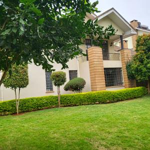🏡 4 Bedroom Townhouse To Let – Kitisuru 🏡
Looking for a spacious and elegant family home in one of Nairobi's most prestigious neighborhoods?
✨ Features: ✔️ 4 Spacious Bedrooms ✔️ All En-suite ✔️ Bright Living Room ✔️ Modern Kitchen ✔️ Private Garden ✔️ DSQ ✔️ Ample Parking ✔️ Secure Gated Community ✔️ Quiet & Serene Environment
💰 Rent: USD $3,200 per month
📍 Location: Kitisuru
📞 Call/WhatsApp: 0724 311282 to book a viewing today.