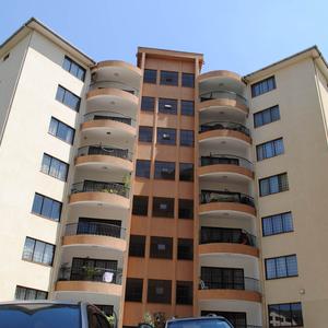 Situated in a quiet location, this quiet 3 bedroom apartment in Riverside Drive is quite spacious. It features a living room, dining area, fitted kitchen, utility yard, a family room, 3 bedrooms and a detached staff quarters. The living room has a big balcony. In addition, the bedrooms are all en-suite. The compound has various amenities; a swimming pool, gym, borehole, back-up generator, security and parking spaces. 

Features
A living room – with a big balcony
A dinning area
A kitchen – Fitted with:
5 gas burner
Oven & Microwave
Cabinets & an Island
A family room
3 Bedrooms – All en-suite with wardrobes
SQ – detached
Amenities
Swimming pool
Gym
Borehole
Water Purifier
Back-up Generator
Parking
Security
CCTV
Guards
Electrical fence
WhatsApp us for any inquiry in regards to this quiet 3 bedroom apartment in Riverside Drive.