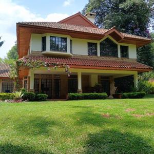 🏡 Luxurious 5 Bedroom Townhouse To Let – Rosslyn 🏡
Live in one of Nairobi's most prestigious neighborhoods with this elegant and spacious townhouse, ideal for families and expatriates.
✨ Property Features: • 5 Spacious All En-suite Bedrooms • Expansive Living & Dining Area • Modern Fitted Kitchen • Family/TV Room • DSQ • Private Garden • Ample Parking • Secure Gated Community with 24/7 Security • Close to UN Offices, International Schools, Village Market, and Rosslyn Riviera Mall
💰 Rent: USD $4,500 per month
📍 Location: Rosslyn
📞 Call/WhatsApp: 0724 311282 to arrange a viewing today.