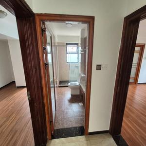 TO LET: APARTMENT,  KILIMANI.

2 BEDROOMS, MASTER ENSUITE-YAYA CENTRE. 

With YAYA CENTRE & ADLIFE PLAZA within a stone throw away, this beautiful apartment is very ideal for those seeking a place to call home.

FEATURES:
🔥Spacious lounge opening to a balcony.
🔥Open kitchen.
🔥Dedicated dhobie area.
🔥Generously sized bedrooms.

FEATURES:
🔥Gym.
🔥Back up generator(Common area).
🔥Borehole/County water.
🔥24/7 security-cctv cameras

PRICE: Ksh 65K/Month