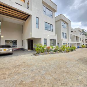 Discover elegance and comfort living in prime Lavington close to Valley Arcade shopping centre, Lavington Mall, Braeside School among other key establishments. Exclusively modern 5 bedroom corner townhouse offering premium amenities and generous spaces in a vibrant location. 
Key Features 
- Spacious bright lounge 
- Separate dining room 
- Spacious fully fitted kitchen 
- 5 bedrooms all en-suite 
- Family/Tv room
-Terrace 
- Domestic staff quarter 
- Ample water storage 
- Backup generator 
- Solar heater 
- Ample parking 
- Perimeter wall 
-Private Sizeable Garden
- 24hr security
Monthly rental charges 500,00 inclusive of s/charges.