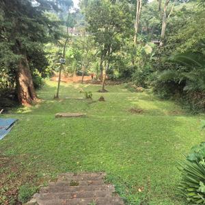 📌LORESHO - This is a stunning 4 bedrooms bungalow with upgraded kitchen and bathrooms sitting on 0.5 acres.

Features:-
4 bedrooms
2 Bathrooms
Master bedroom en-suite
Modern kitchen and bathrooms
3 bedrooms sharing a bathroom
2 DSQ
Kitchen with pantry
Laundry area
Massive mature multi-level garden
Ample parking

🏡Rent Kshs 300,000 Min

Kindly contact 0725 827820 to arrange for viewings.