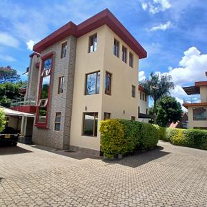 Step into a new standard of urbanisation luxury where modern design meets everydays comfort in one of Nairobi’s most sought after neighbourhoods. Exclusively ultra modern spacious 5bedrooms all en-suite townhouse for rent in the heart of Lavington walking distance to Jeffrey's sports Club offering contemporary comfort and generous spaces ideal for modern family living.
Key Features
- Spacious living room
- Separate dining room
- Spacious fitted kitchen with pantry
- Family/Tv room
- Domestic staff quarter
- Dedicated laundry area
- Private garden
- Solar water heating
- Borehole and City council water supply
- Backup generator
- Ample parking
- CCTV and 24/7 manned security
Asking rent price Ksh. 380,000