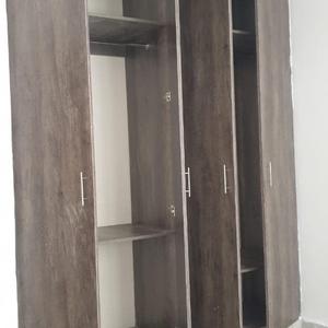 📌SYOKIMAU EXECUTIVE 3 BEDROOMS APARTMENT AVAILABLE TO LET
✅Swimming pool
✅Kids play ground
✅Borehole water
✅Ample secure parking
✅In a gated community
✅Secure environment
✅Open plan kitchen
✅Master ensuite

▶️Rent 60k