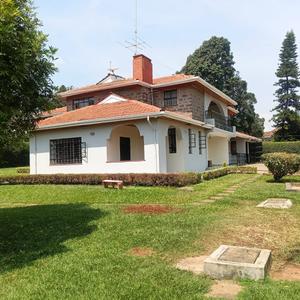 Wealthlink presents a charming, spacious and executive 5 bedroom house in the heart of Runda.
Stand alone house, ideal for a high end residential home
The house is spacious and well maintained
Ground floor:
o Spacious lounge cum dining
o Living room/reception
o Spacious modern kitchen and pantry
o The lounge is opening to a garden through a verandah
o Ensuite guest bedroom
o Visitors cloakroom
o Dhobi area
Upstairs:
o one bedrooms ensuite and  Two sharing bathroom
o Master en suite spacious bedroom with large airy windows
o Walk-in closets and bathtubs
o Servant quarter for 2
o Mature garden
o Ample parking space
o Perimeter Live Fence and 24 hours security
Contact us for more information and viewing arrangements.