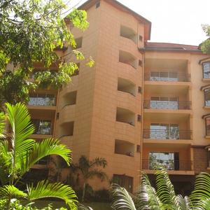 Experience luxury living at Sandalwood Apartments in Westlands, Nairobi.
Located in serene Brookside, this furnished unit has three bedrooms. 
It includes a Domestic Staff Quarter for added convenience. 
We offer modern design, spacious interiors, and premium amenities. 
It suits families, professionals, and expatriates seeking comfort.
Apartment Features
Living space spans approximately 1900 square feet. 
We offer three en-suite bedrooms with premium décor. 
It features four bathrooms, including a visitor’s cloakroom. 
The lounge opens to a balcony facing landscaped gardens. 
A dining area connects seamlessly to the living room. 
The closed kitchen comes fitted with appliances and pantry. 
A Domestic Staff Quarter is included for added convenience.
Amenities
Enjoy a swimming pool and steam room for relaxation. 
Serviced lifts and generators ensure continuous power supply. 
We provide 24-hour security with CCTV and intercom systems. 
Refuse collection and well-maintained common areas are included. 
The green surroundings offer a pet-friendly environment.
Location Advantages
We are in Brookside Gardens, a quiet, secure neighborhood. 
Enjoy easy access to malls, schools, hospitals, and hubs. 
The location is close to Spring Valley and upscale suburbs.
Rental Price
Monthly rent is KShs 220,000, inclusive of service charge. 
We offer competitive pricing for this furnished Brookside apartment.