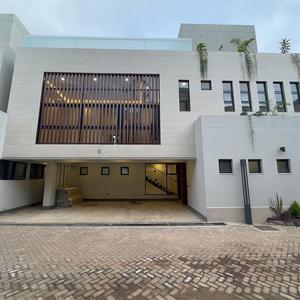 Step into a new standard of urban luxury where modern design meets everydays comfort in one of Nairobi’s most sought after neighbourhoods. Exclusively ultra modern spacious 5bedrooms plus Dsq all en-suite townhouse available for rent in the leafy secure suburb of Lavington close to Nairobi International School offering contemporary comfort and generous spaces ideal for modern family living.
Key Features
- Bright and expansive living room 
- Dining room
- Modern spacious kitchen with pantry 
- Dedicated laundry area
- Solar water heating
- Mature flat garden 
- Borehole and City council water supply
- Backup power 
- Ample parking
- Secure and professionally managed compound 
- CCTV and 24/7 manned security
- Easy access to Express Way 
- UN approved zone