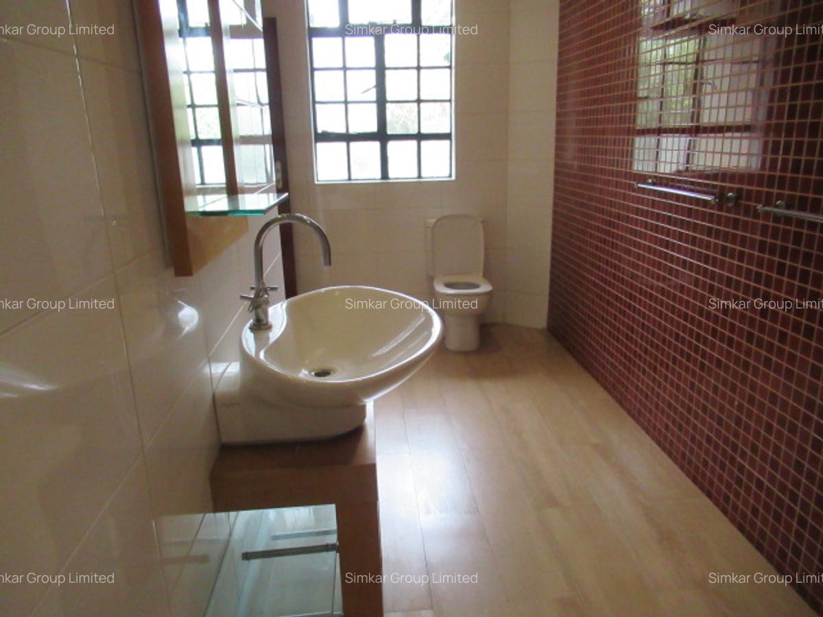4 Bed Villa with En Suite at Runda - 17