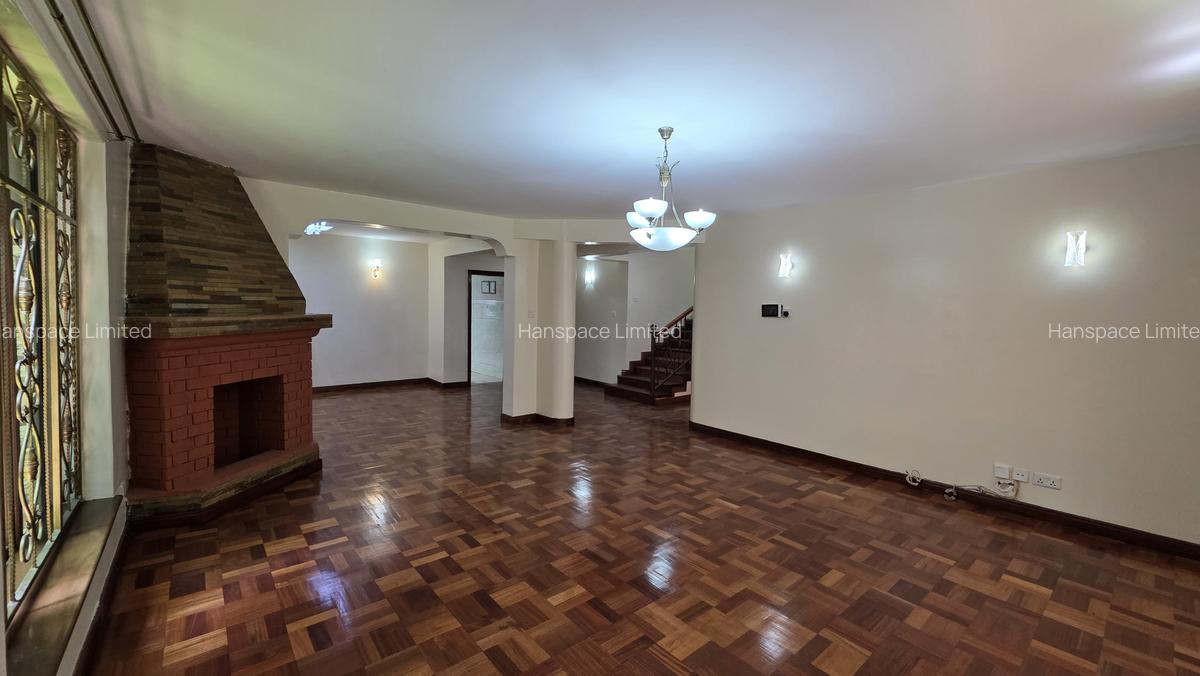 5 Bed Townhouse with En Suite in Lavington - 5