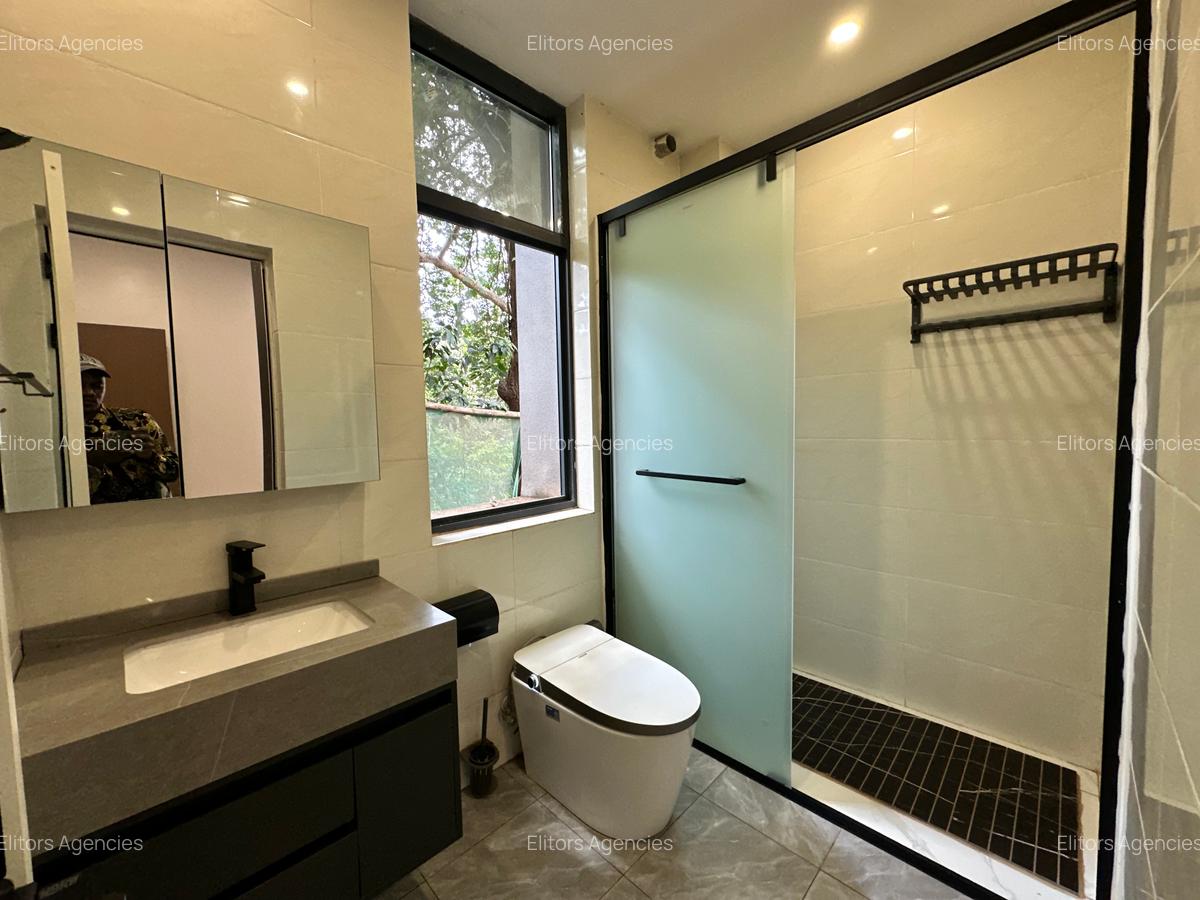 5 Bed Townhouse with En Suite at Chalbi Drive - 17