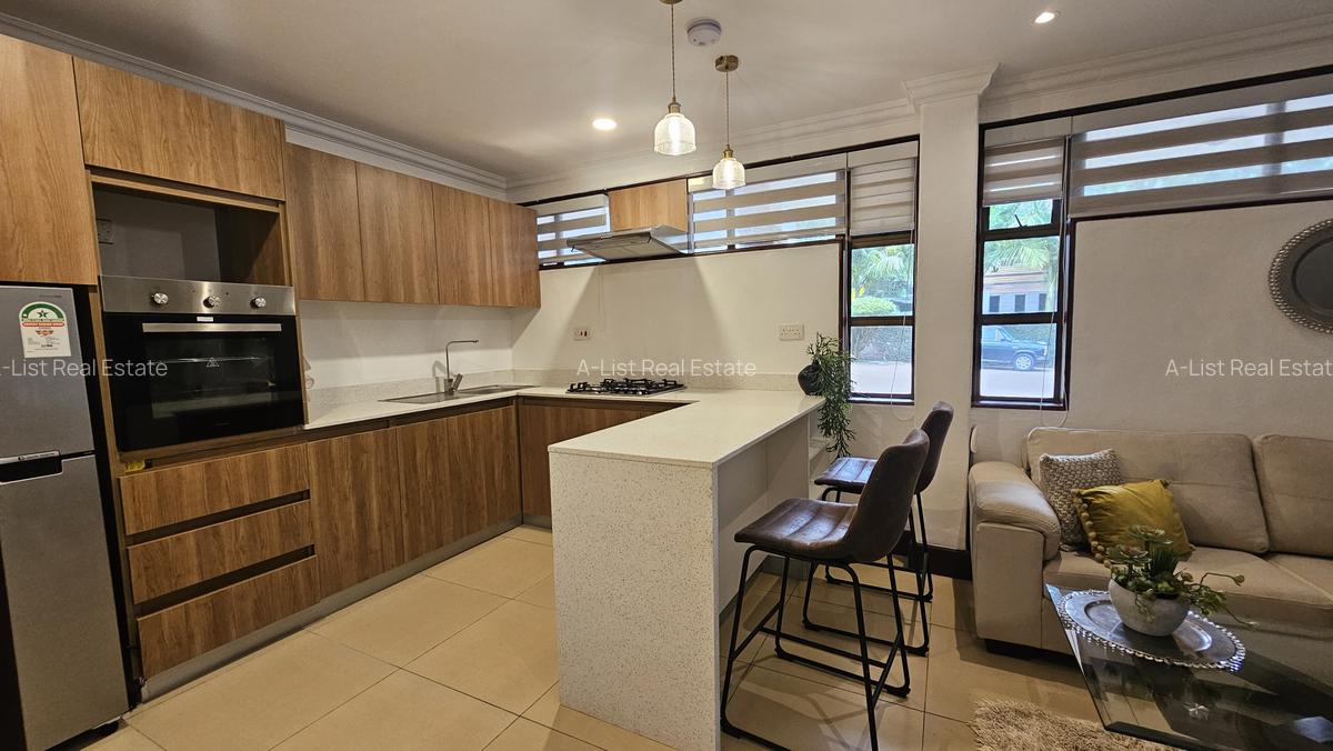 1 Bed House with En Suite at Magnolia Close - 3