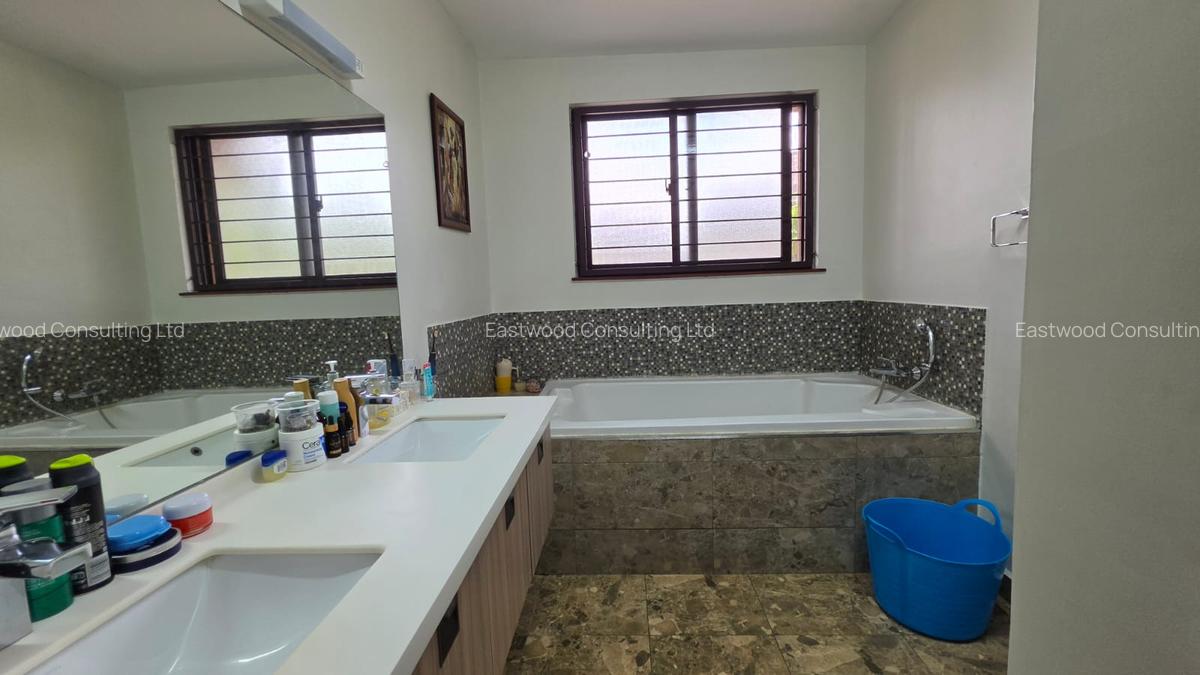 5 Bed Townhouse in Lavington - 11