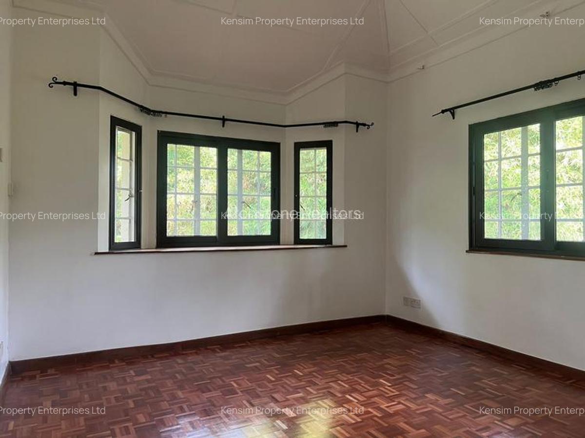 5 Bed Townhouse with En Suite in Rosslyn - 15