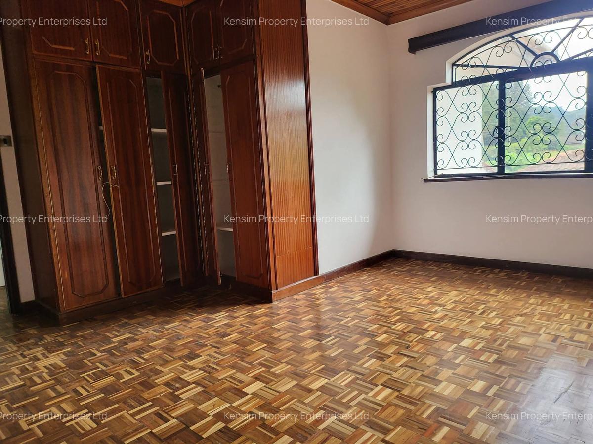 5 Bed Townhouse with En Suite in Nyari - 12