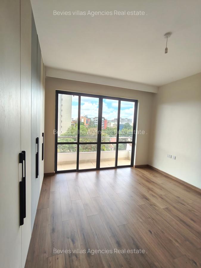 3 Bed Apartment with En Suite at Westlands - 5