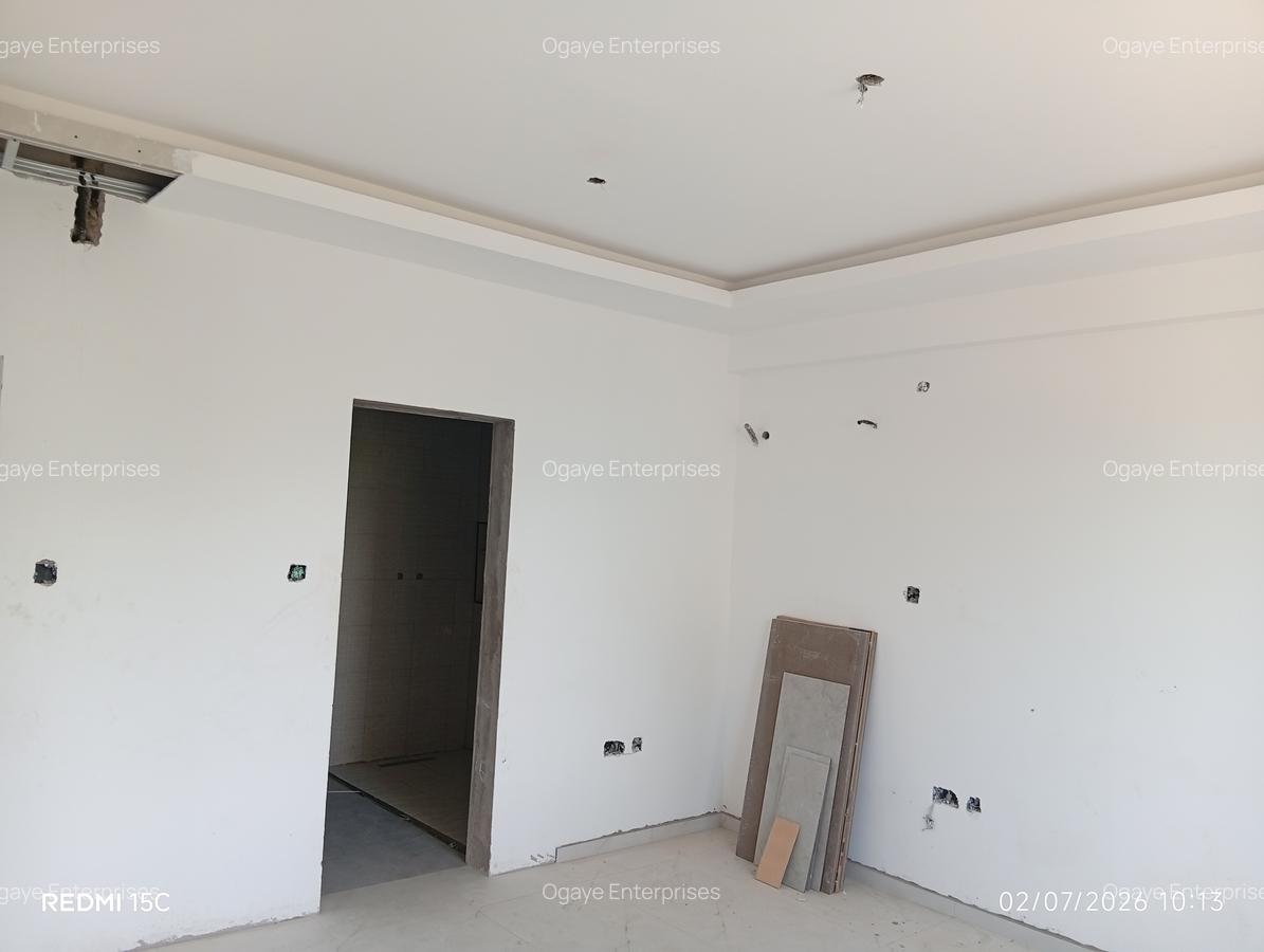3 Bed Apartment with En Suite at Moyne Drive - 6
